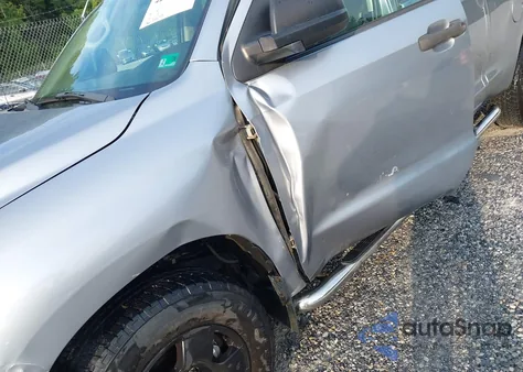 2013 Toyota Tundra Double Cab Sr5 from USA, damaged, VIN 5TFUM5F17DX047848